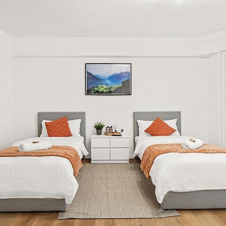 2 Zimmer Apartments, 4 Betten, Vollmoebliert,Zentrale Lage Am S-Bahnhof Берлін Екстер'єр фото